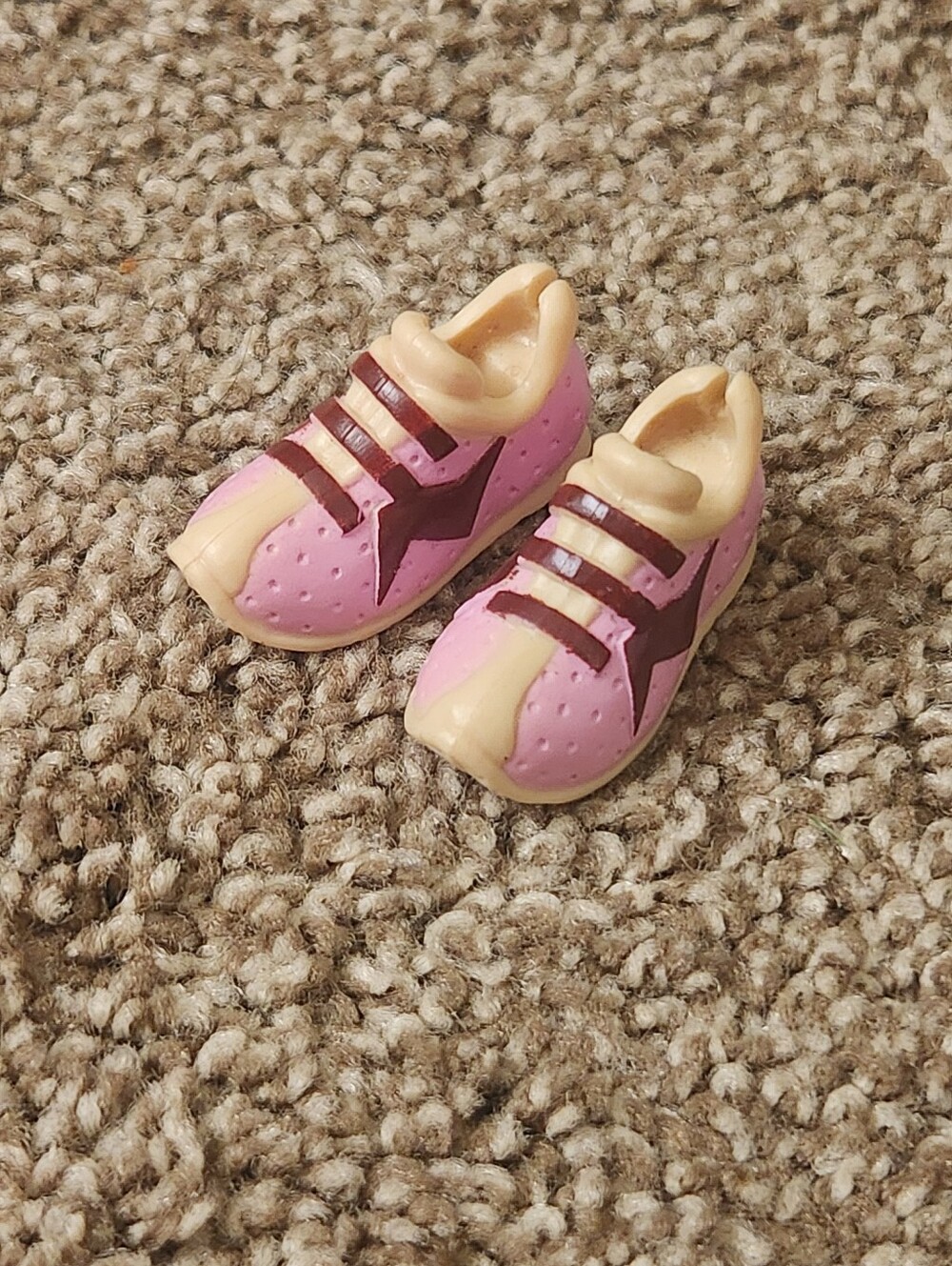 Barbie Kennedy 2006 My Scene Teen Tees Sneakers Athletic Shoes Pink Faux Laces